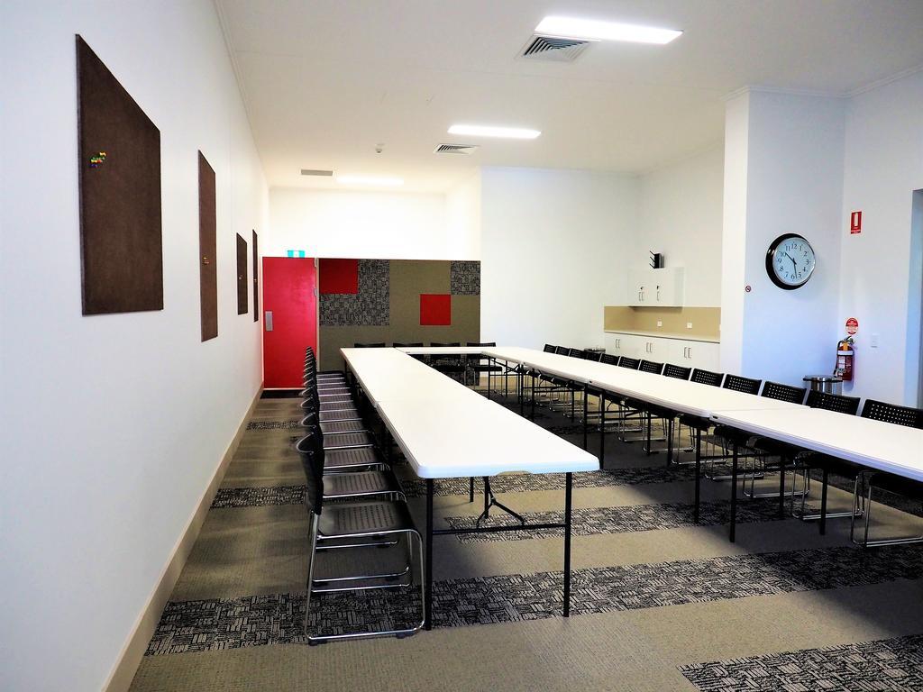 Laguna Serviced Apartments Toowoomba Bagian luar foto