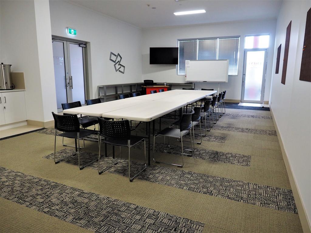 Laguna Serviced Apartments Toowoomba Bagian luar foto